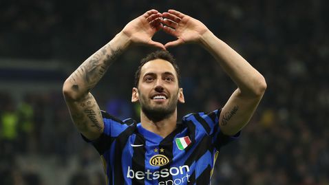 Хакан Чалханоолу остава в Интер, отсече президентът