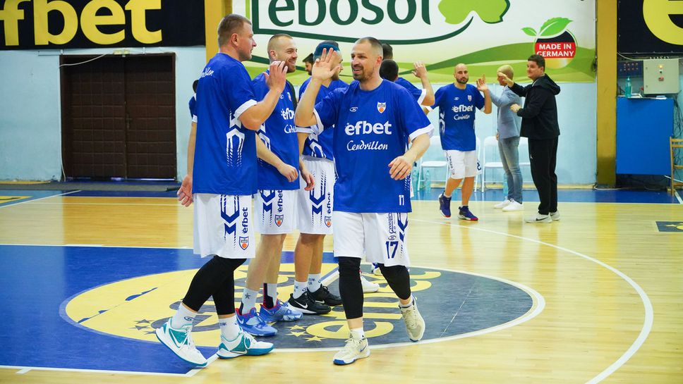 Спартак запази опитен стрелец