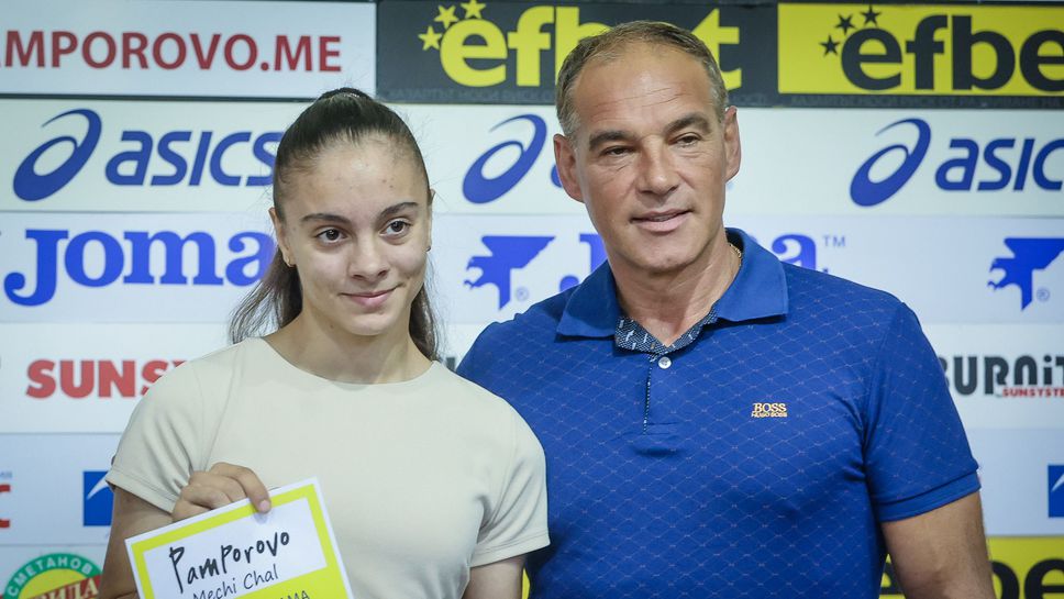 Валентина Георгиева увеличава трудността в изпълненията си на прескок