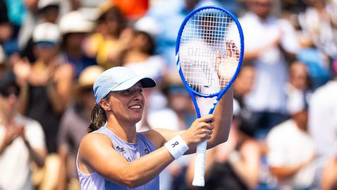 Достойно! Швьонтек поздрави Паолини за силната игра на финала