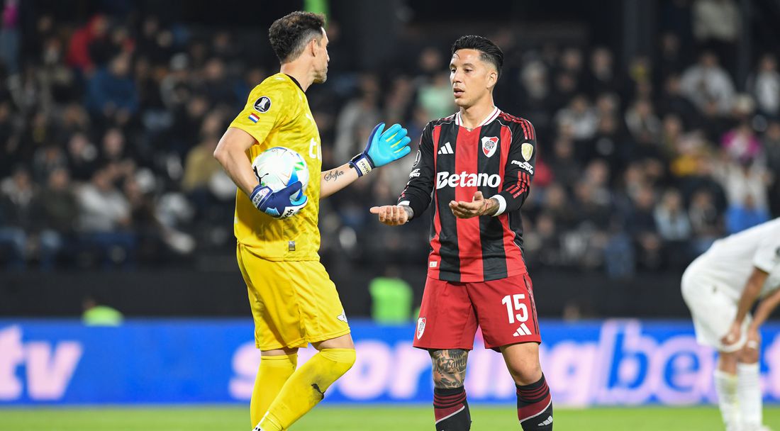 Ривър Плейт с нулево равенство в първия осминафинал