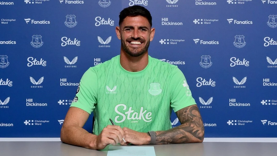 Евертън привлече вратар от Уулвърхамптън