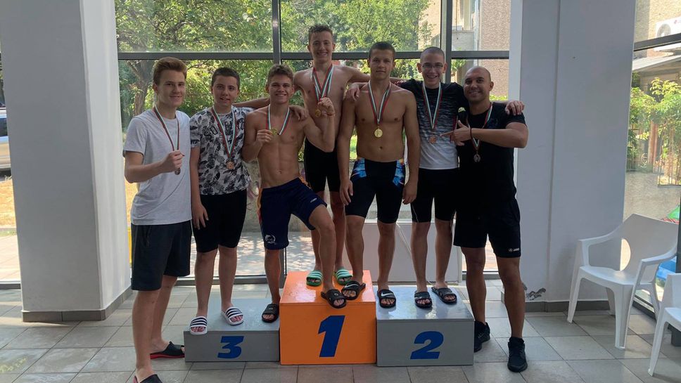 Плувци от Плевен постигнаха победи на международен турнир