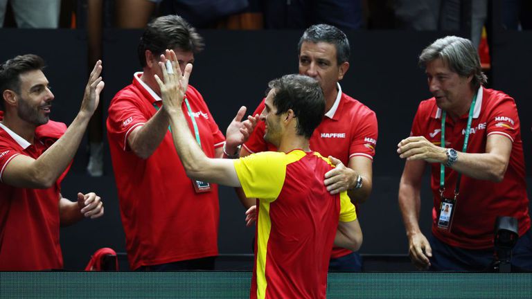 Испания победи с 3 0 Сърбия на финалите на Купа Дейвис
