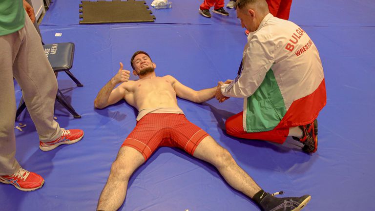 Али Умарпашаев е на полуфинал на световното по борба свободен