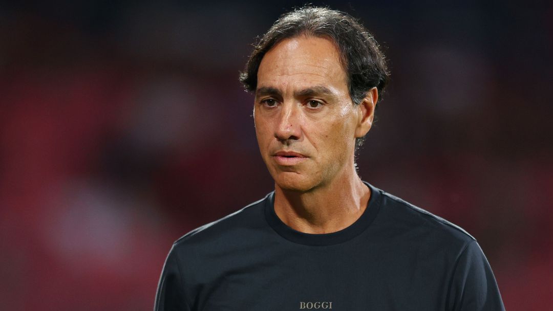 Неста отказа да помага за оцеляването на Тотнъм