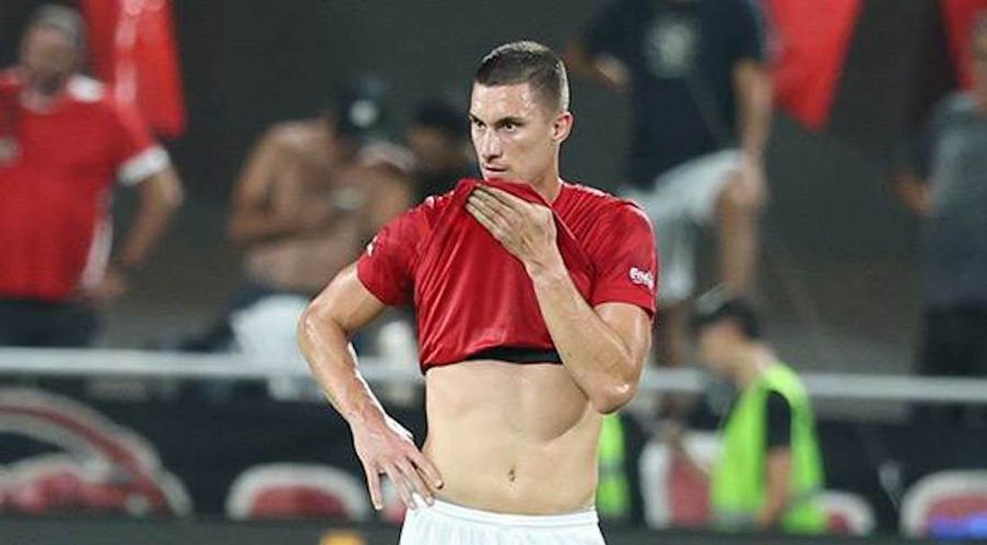 Краев си изкара жълт картон в печеливша голеада за Апоел