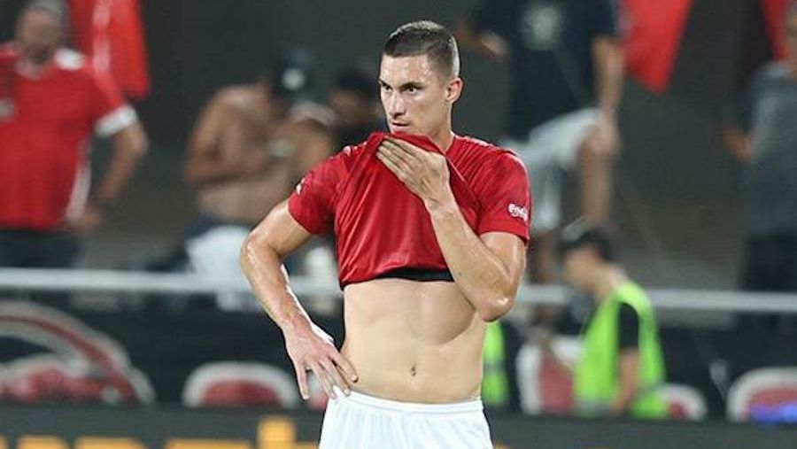 Краев си изкара жълт картон в печеливша голеада за Апоел