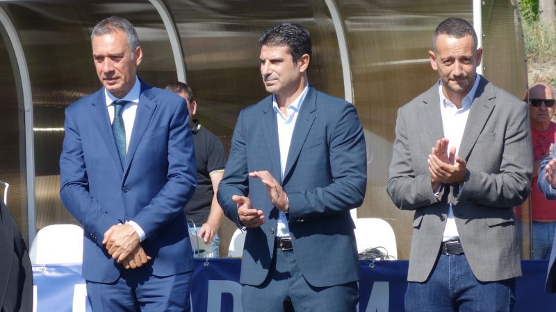 Президентът на Български футболен съюз Георги Иванов и кметът на