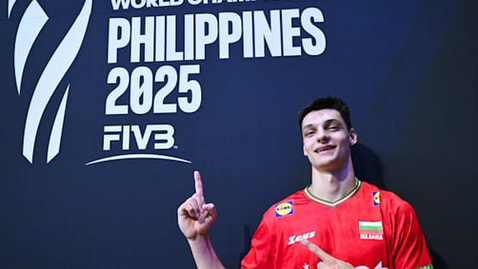  Волейболните почитатели във Филипините полудяха по Алекс Николов 