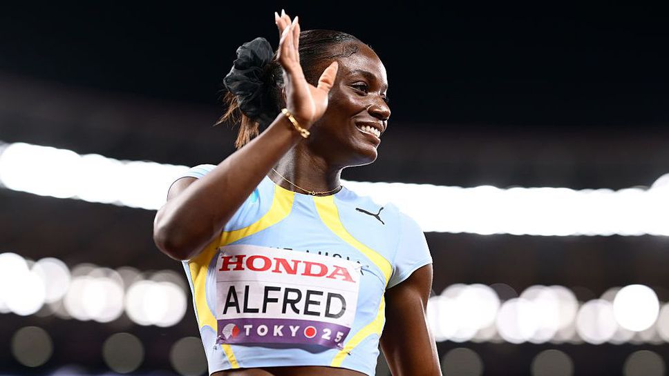Олимпийската шампионка в спринта на 100 метра Джулиън Алфред Санта