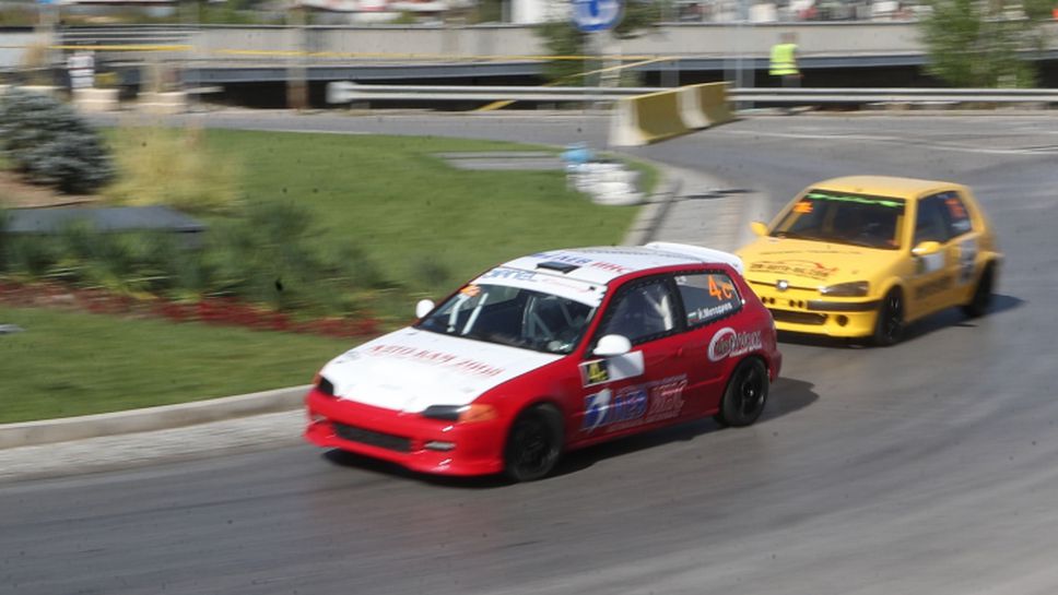 Йордан Методиев с "Honda Civic" спечели серия "Спорт" на "Писта София"