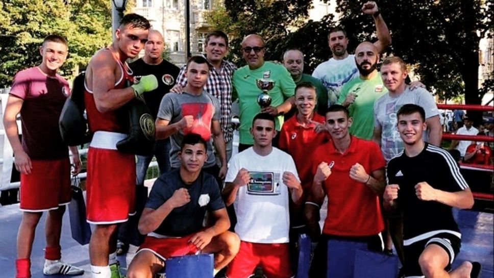 Младежките национали по бокс се завърнаха от Украйна и се качват на Белмекен