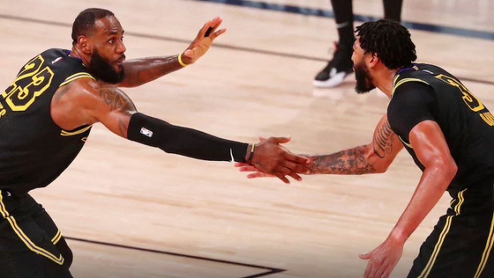 ЛеБрон Джеймс поведе Лейкърс към победа срещу Хюстън (видео)