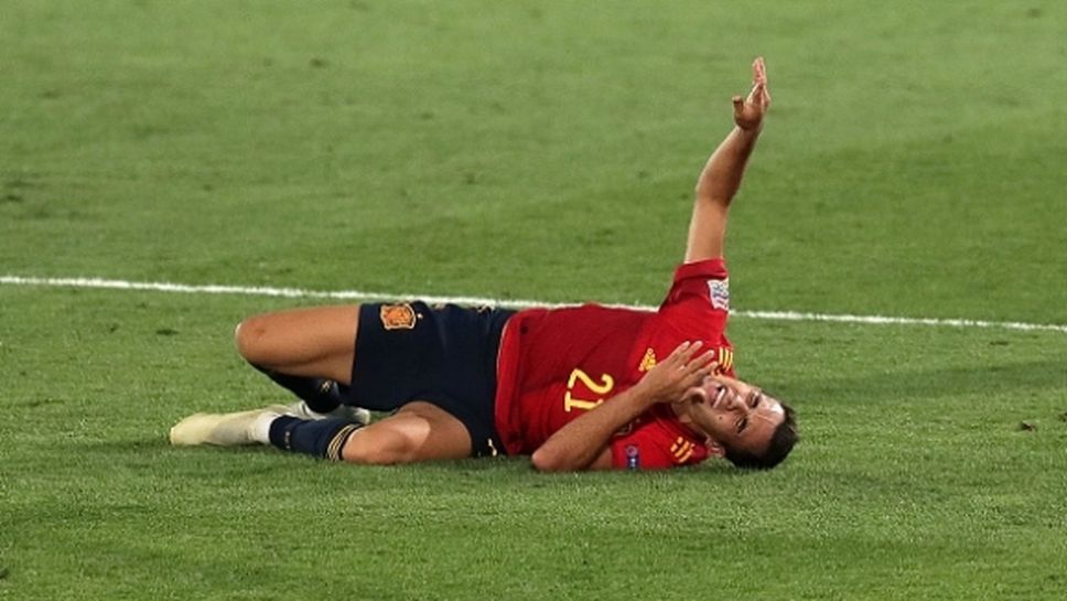 Регилон е с травма след мача на Испания