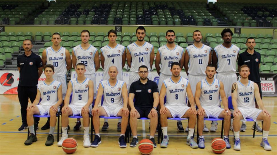 Академик Пловдив прави открита тренировка, уреди 6 контроли