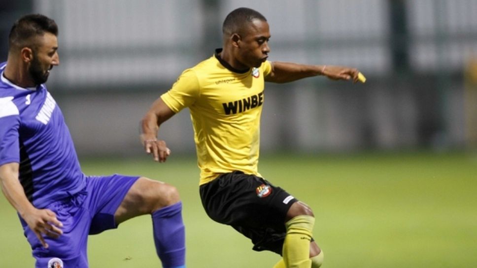 Колумбиец се инати на Коматево