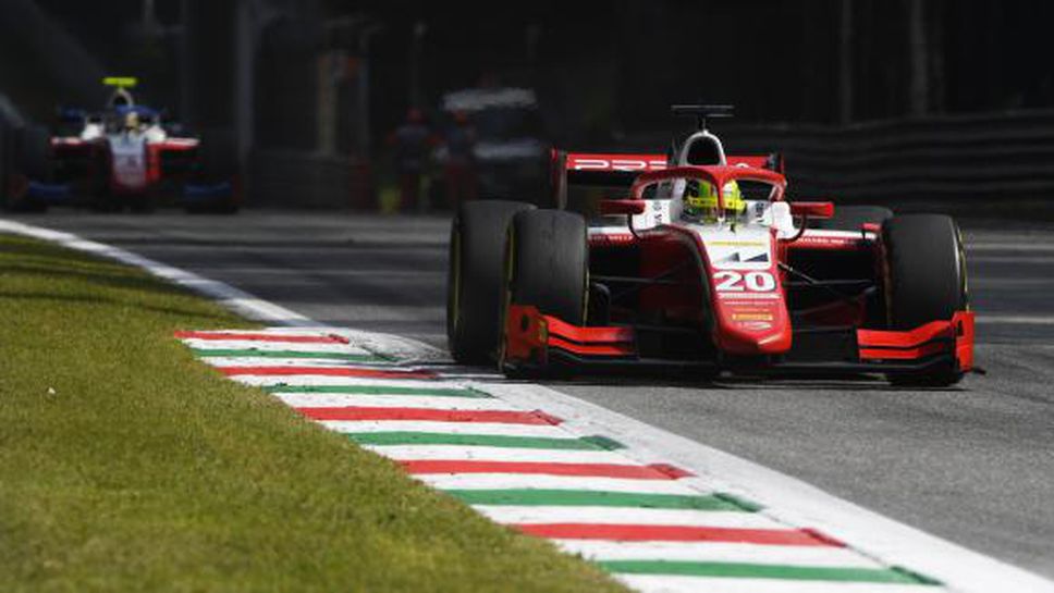 Шумахер може да дебютира във Ф1 още този уикенд