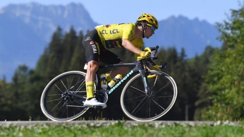 Скандал на "Тур дьо Франс": съдия развалил велосипеда на водача
