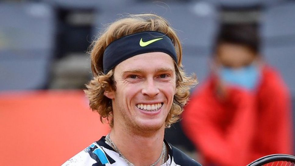 Рубльов излъга Циципас на финала в Хамбург