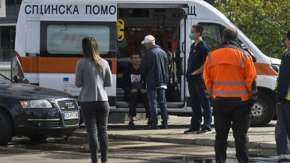 Александър Попов катастрофира в линейка на столичния булевард "България"