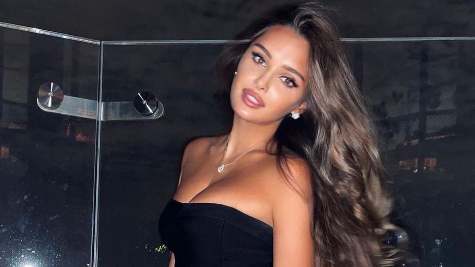 Гимнастичка трупа хиляди лайкове с изваяното си тяло