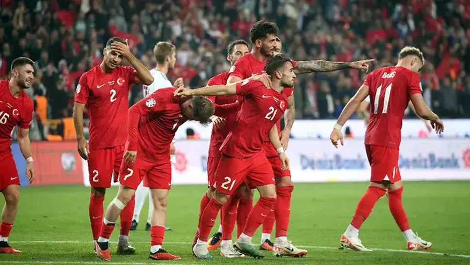 Турция се разправи с Латвия и вече е на еврофиналите