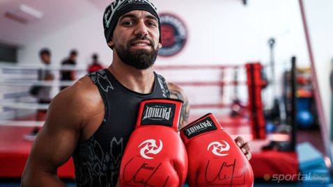 Пепелянката ще мери сили с венецуелец пред родна публика