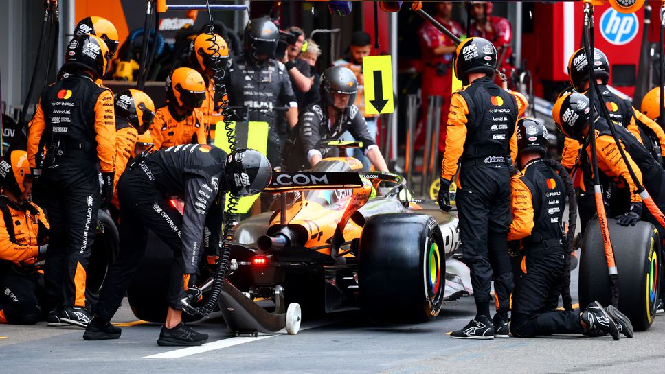 Бившият пилот във Формула 1 Джони Хърбърт призова отбора на