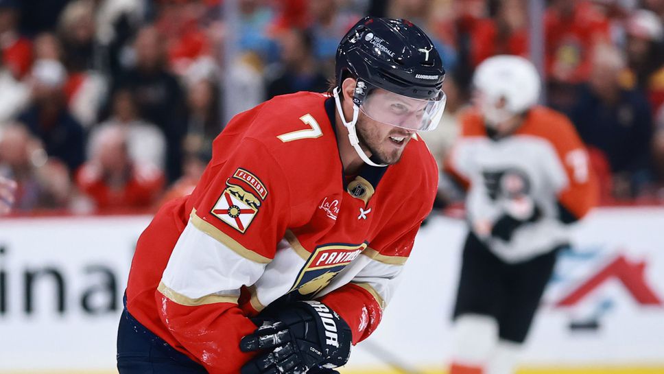 Защитникът на Флорида Пантърс Дмитрий Куликов ще отсъства пет месеца