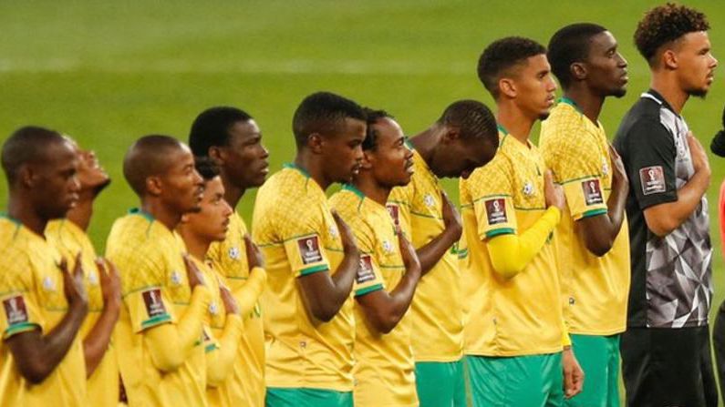 Южна Африка иска преиграване на мача с Гана заради това, че съдиите ги ограбили