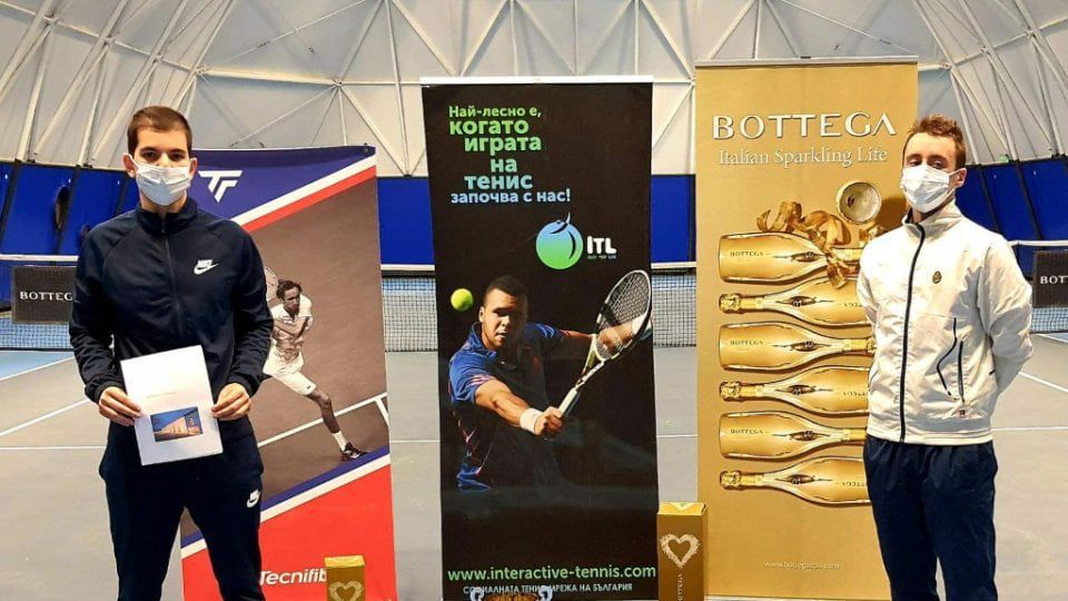 Три седмици до началото на финалите на Интерактив тенис