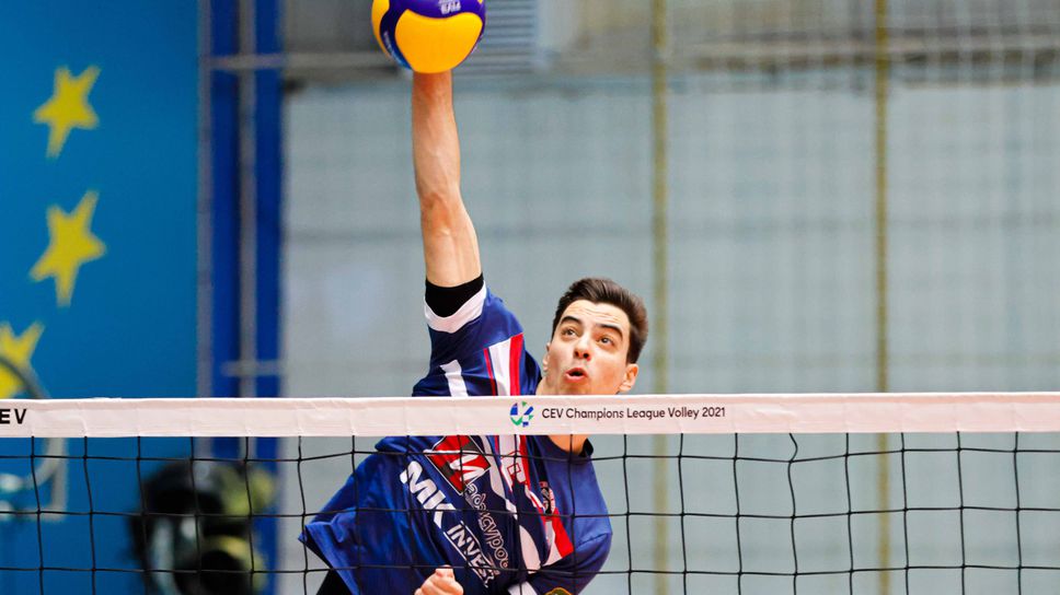 Самуил Вълчинов остава в Дея