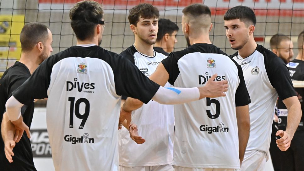 Славия със страхотен обрат срещу Черно море във Варна за първа победа