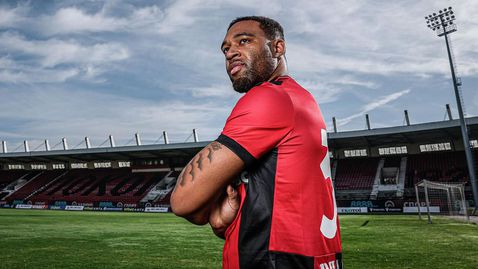 Виза забавя дебюта на Джордан Айб за Локо (София)