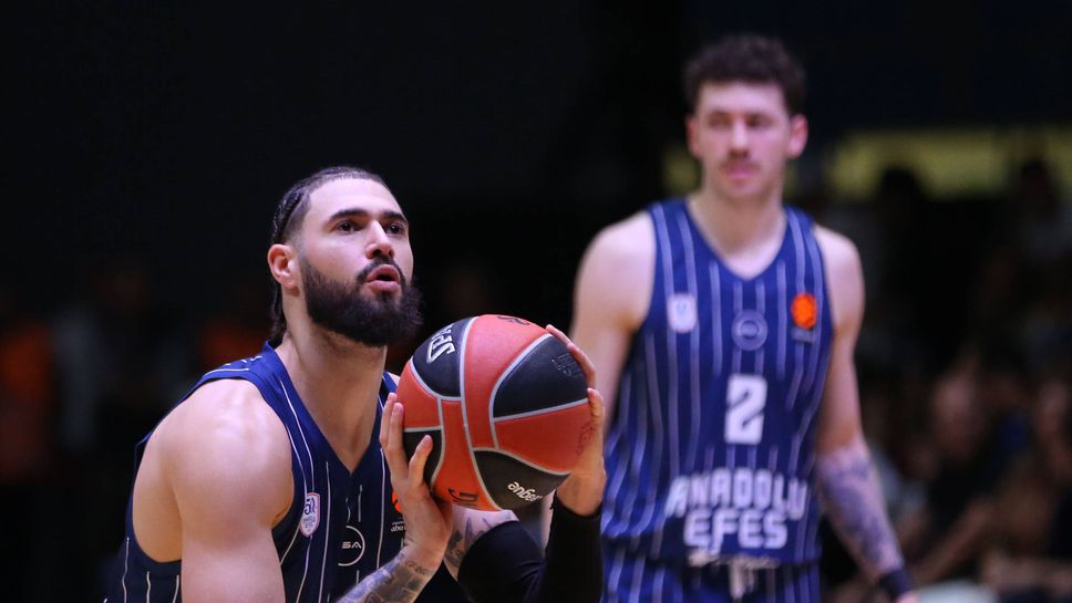 Баскетболистът на Анадолу Ефес Айзея Кординие беше обявен за най полезен