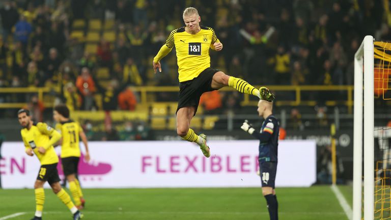  Байерн задрасква Левандовски поради Холанд? 