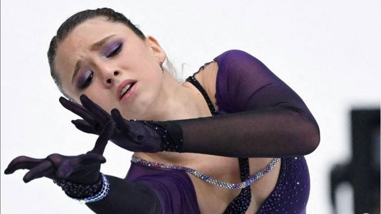 Олимпийската шампионка по фигурно пързаляне Камила Валиева тренира шест дни