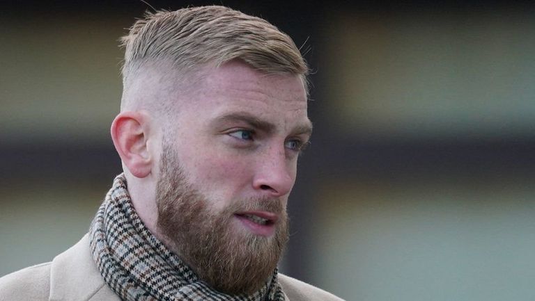 Футболист на Шефилд Юнайтед беше оправдан по обвинение в нападение срещу фен
