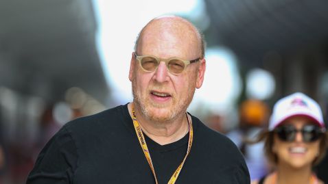  Аврам Глейзър: Не е наложително да продадем Манчестър Юнайтед 