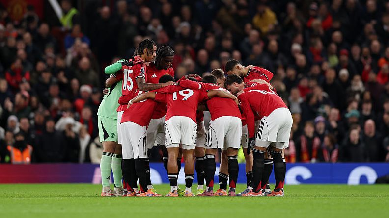 Манчестър Юнайтед трябва да назначи мениджър който да е верен