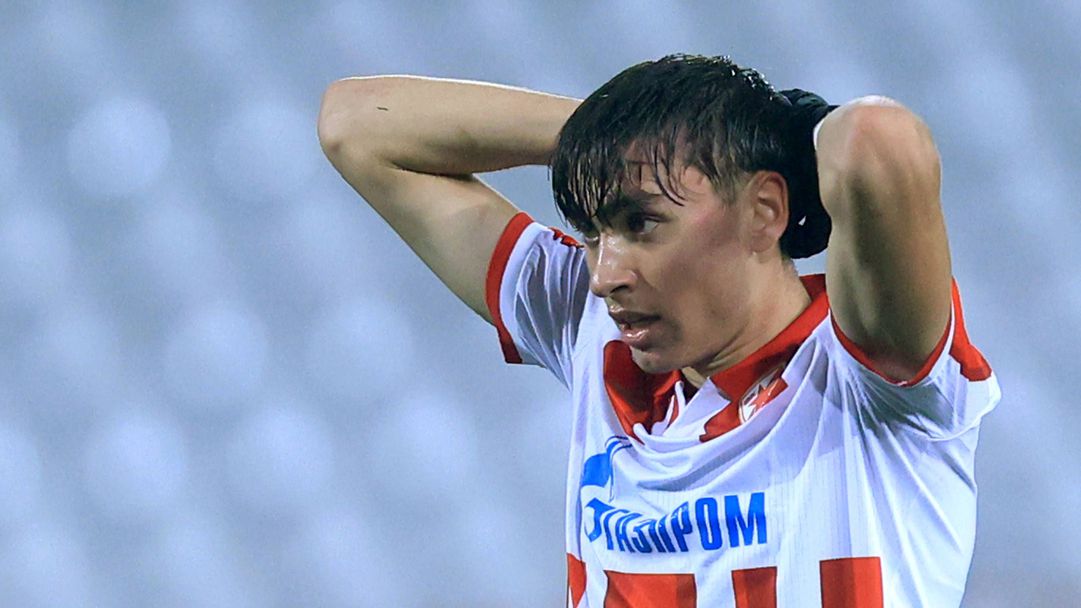 Поредна грешка на Звезда зарадва Карабельов и Партизан