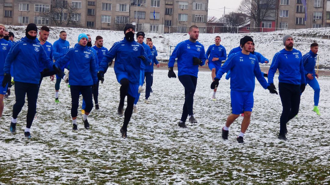 Левски (Лом): Мачът със Струмска слава е тест за младите ни футболисти