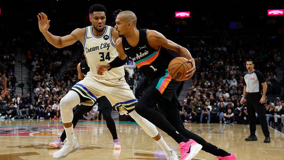 Суперзвездата на Милуоки Бъкс Янис Адетокунбо изрази възхищението и признанието