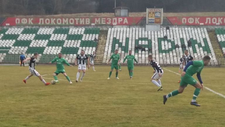 Утре Локомотив Мездра играе срещу Пещера Галата Двубоят е от