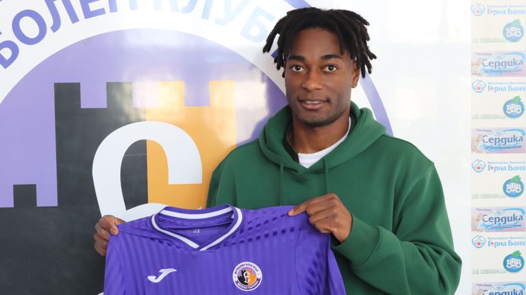  Етър показа португалски халф 