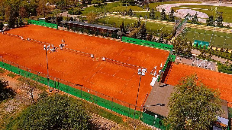 Тенис клуб 15 40 ще бъде домакин на третия вечерен турнир