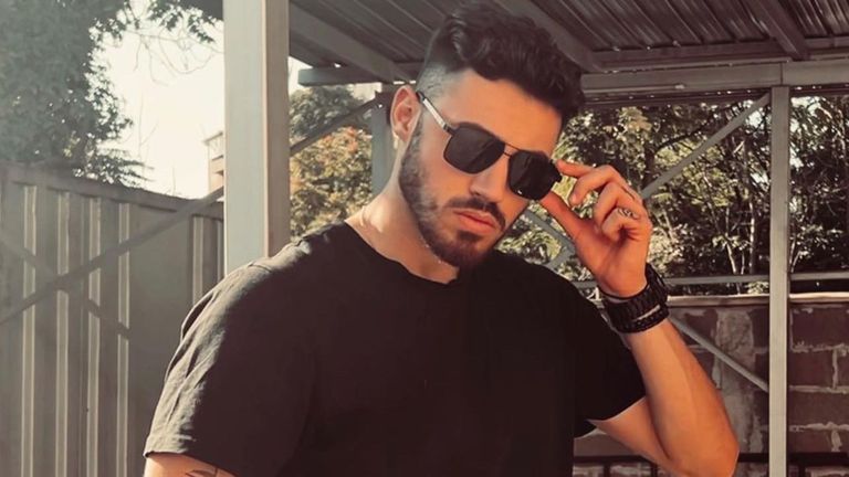 Актьорът Емил Байкушев който се изявява и на баскетболния терен