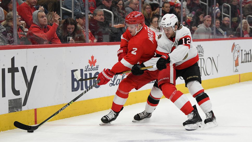 Оли Маата преподписа с Детройт