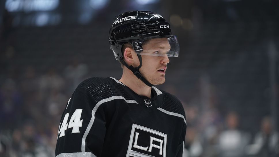 Защитник подписа нов договор с Лос Анджелис Кингс